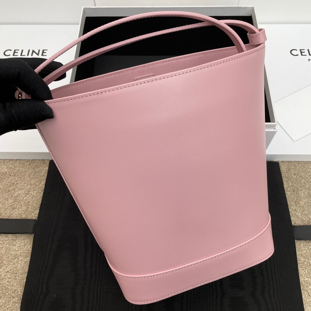 CE Triomphe Bucket