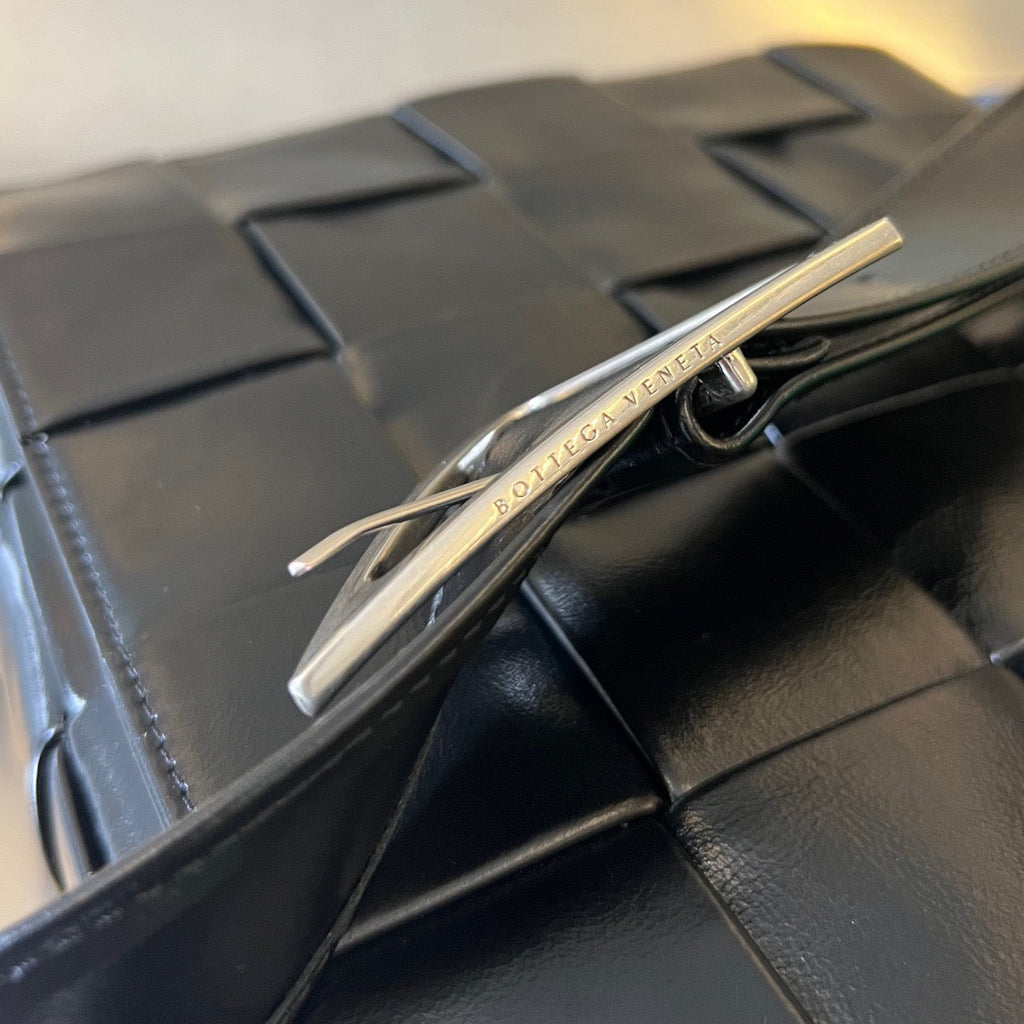 BTV Messenger Bag