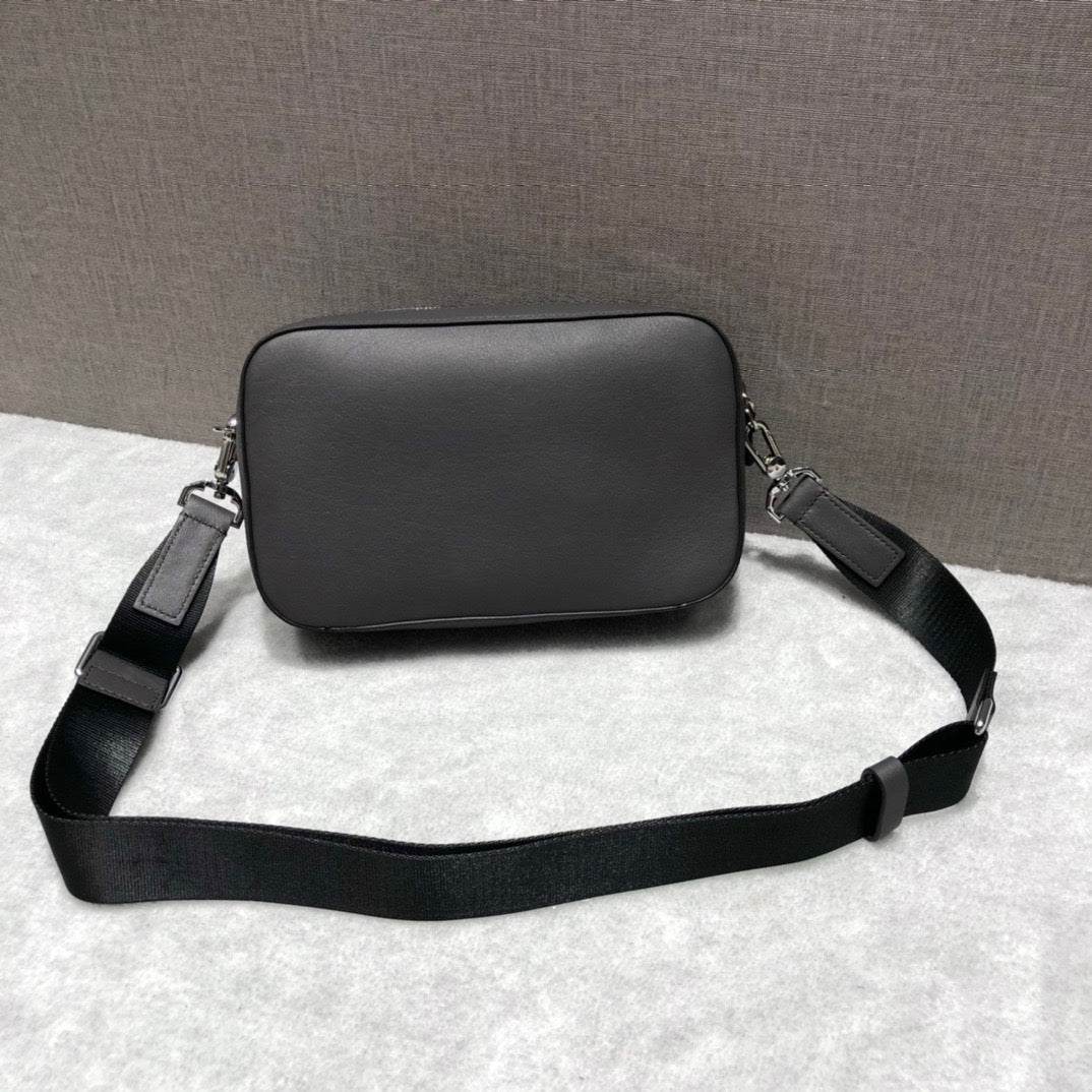 LW Messenger Bag