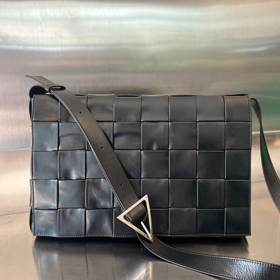 BTV Messenger Bag