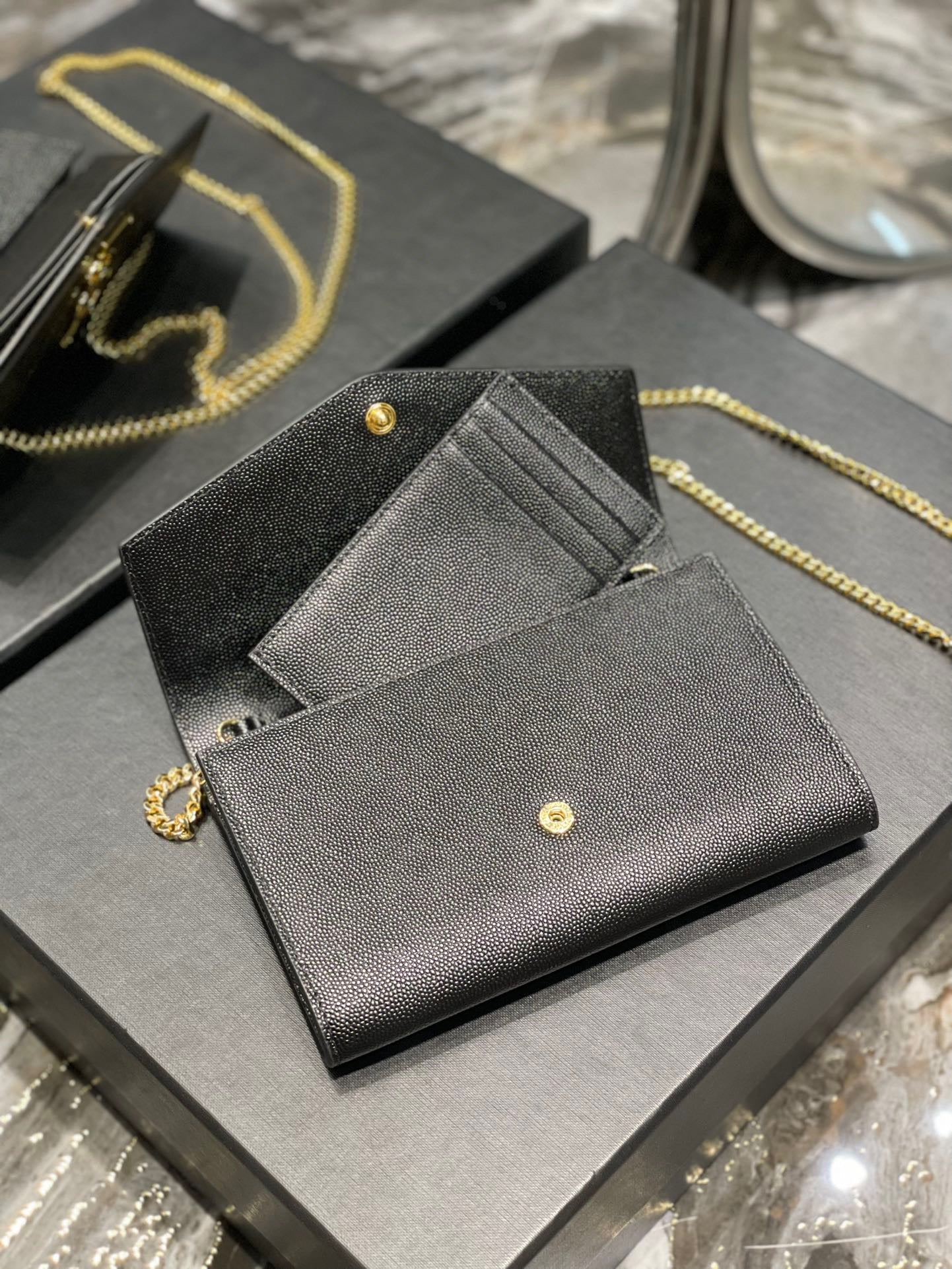 YVT Envelope