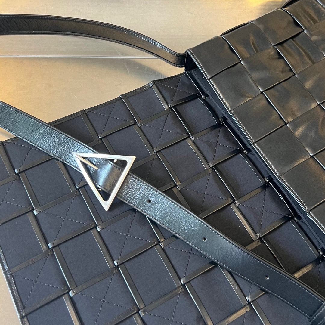 BTV Messenger Bag