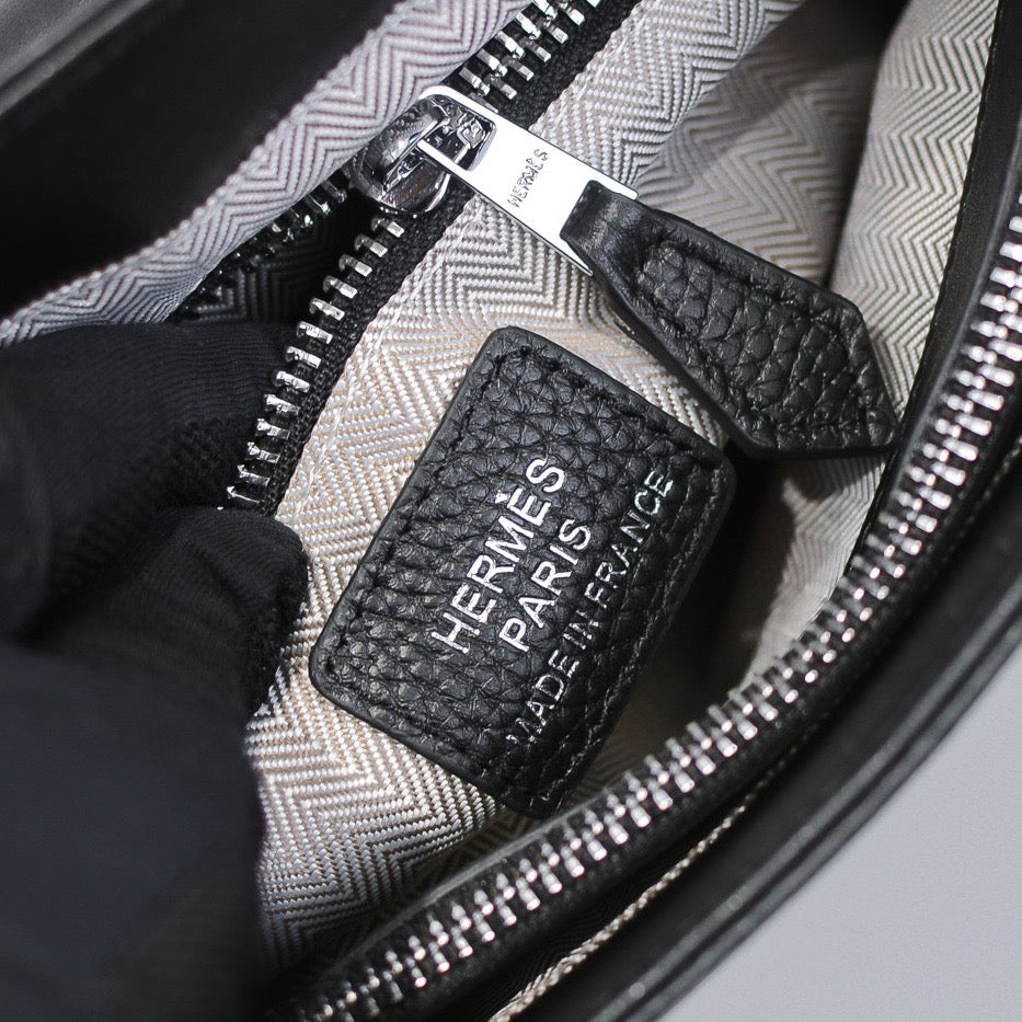 HMS Sling Bag