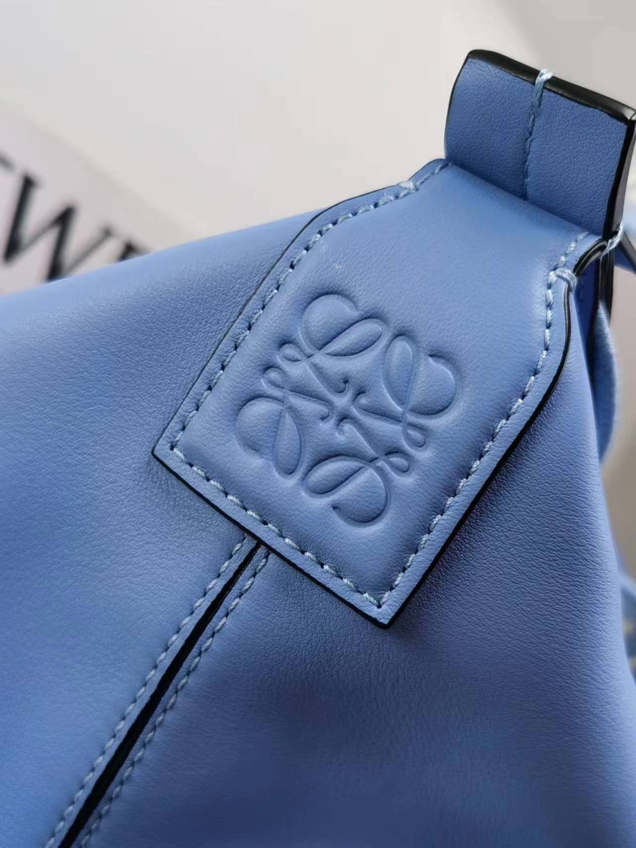 LW Messenger Bag