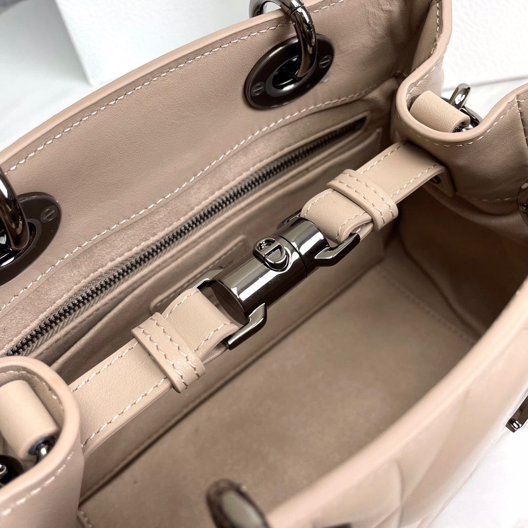 CD Handbag