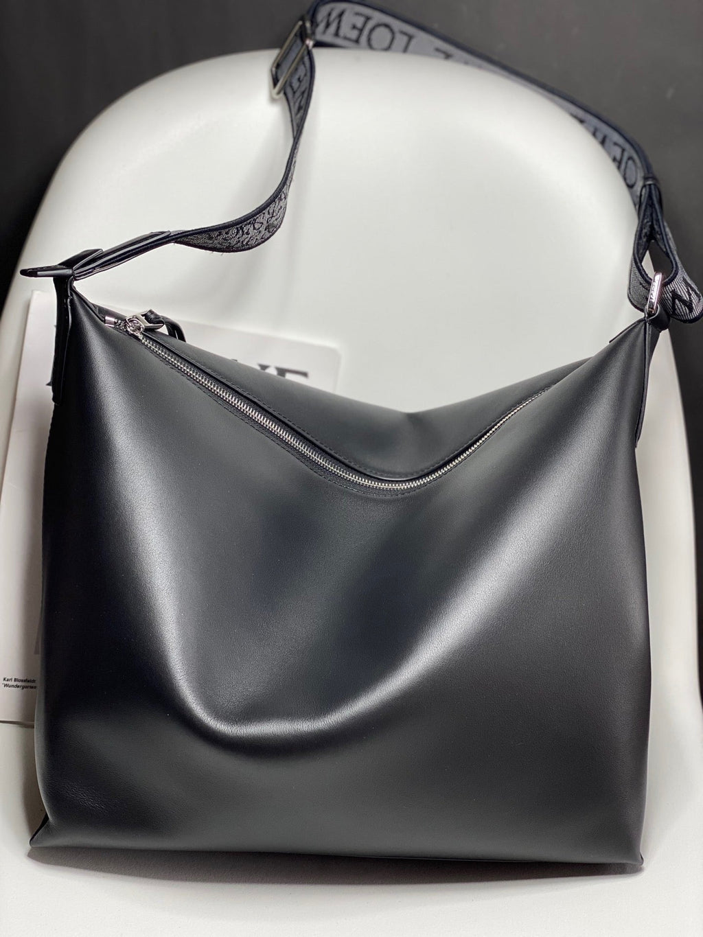 LW Messenger Bag