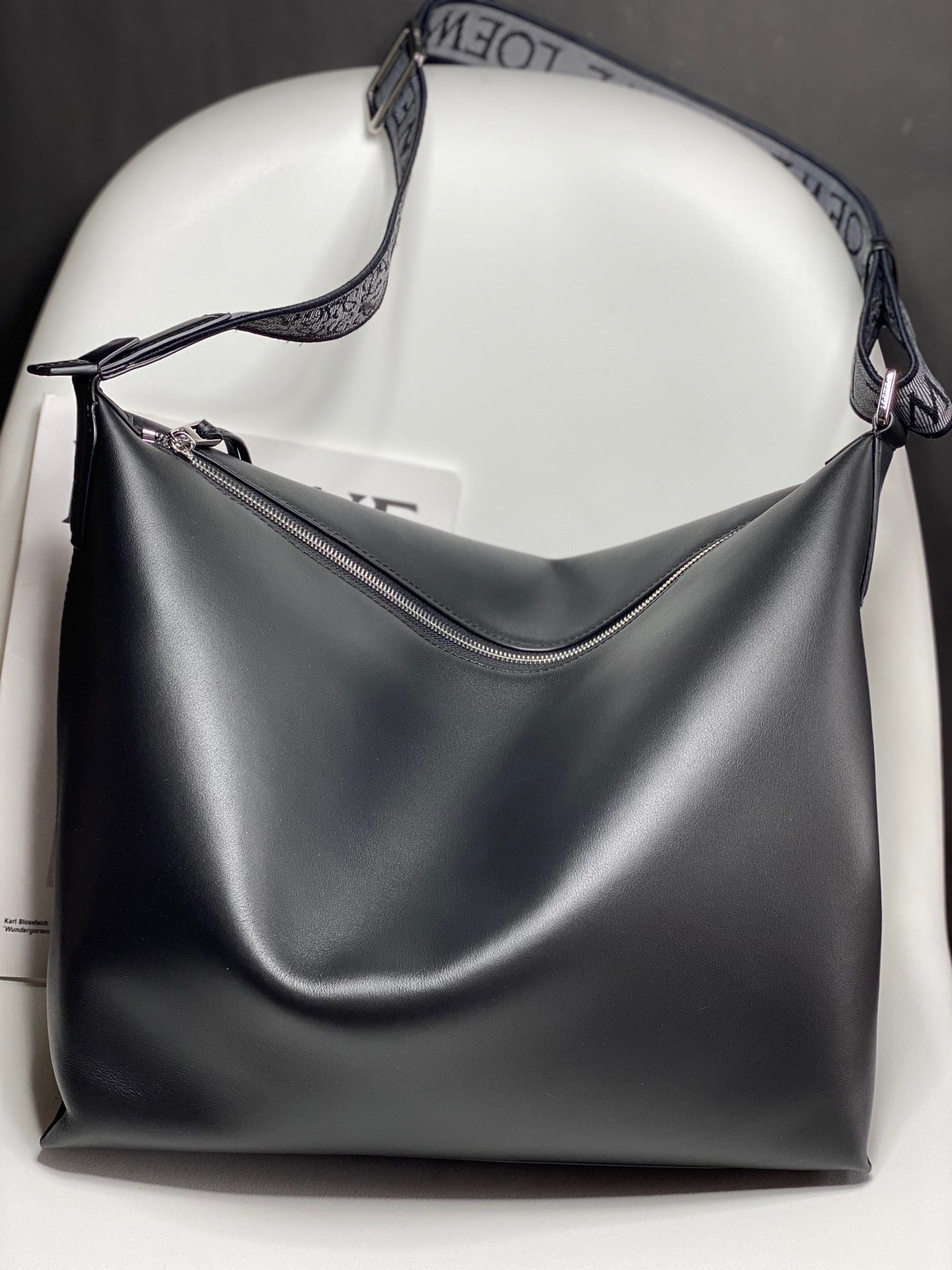 LW Messenger Bag