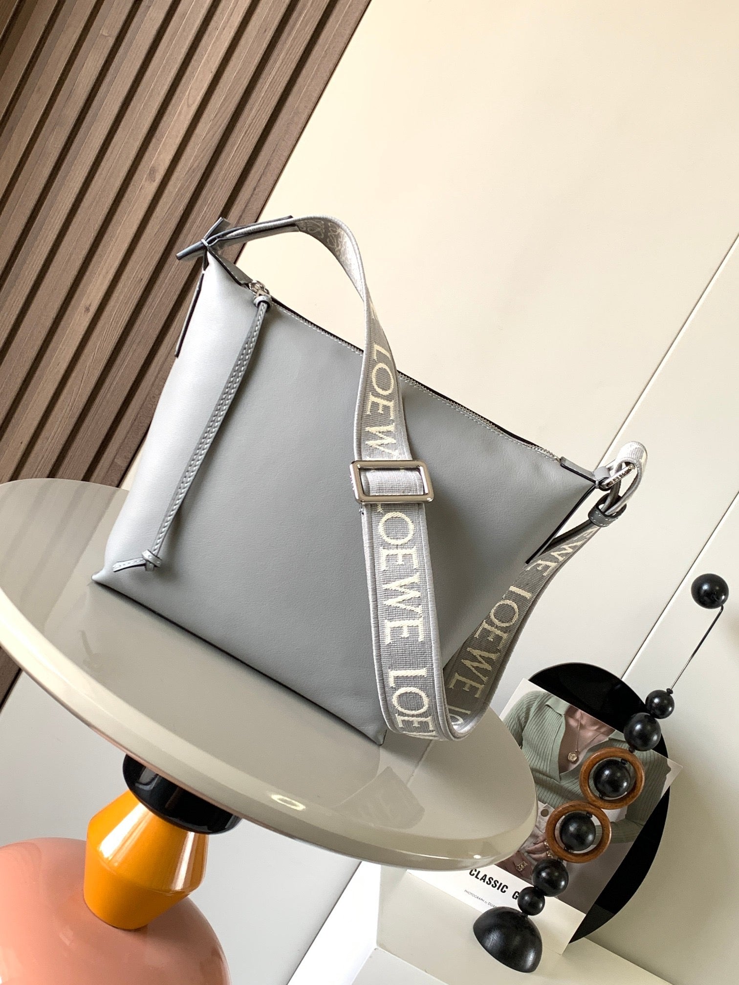 LW Messenger Bag