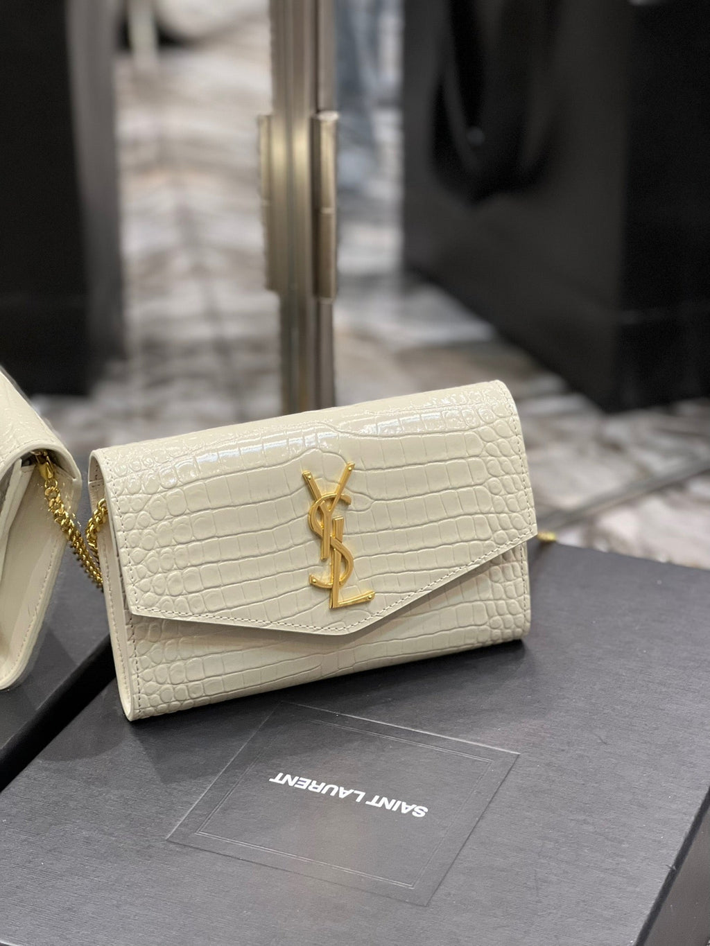 YVT Envelope