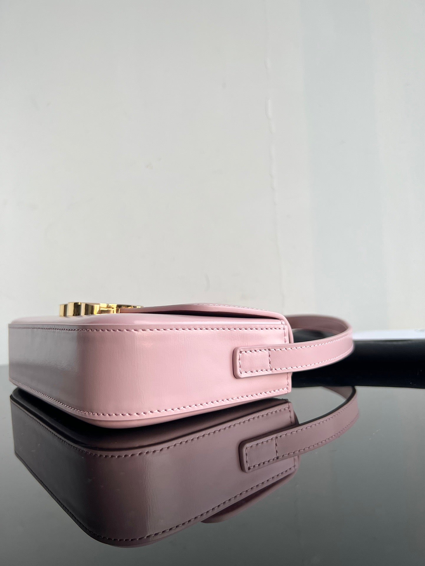 CE Triomphe Hobo