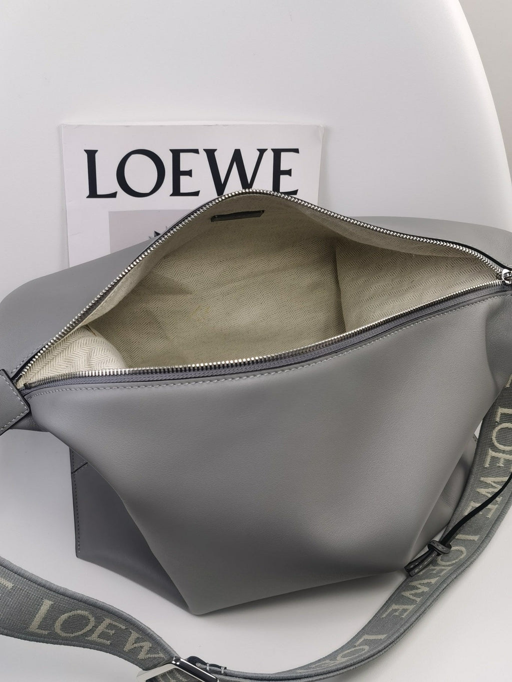 LW Messenger Bag