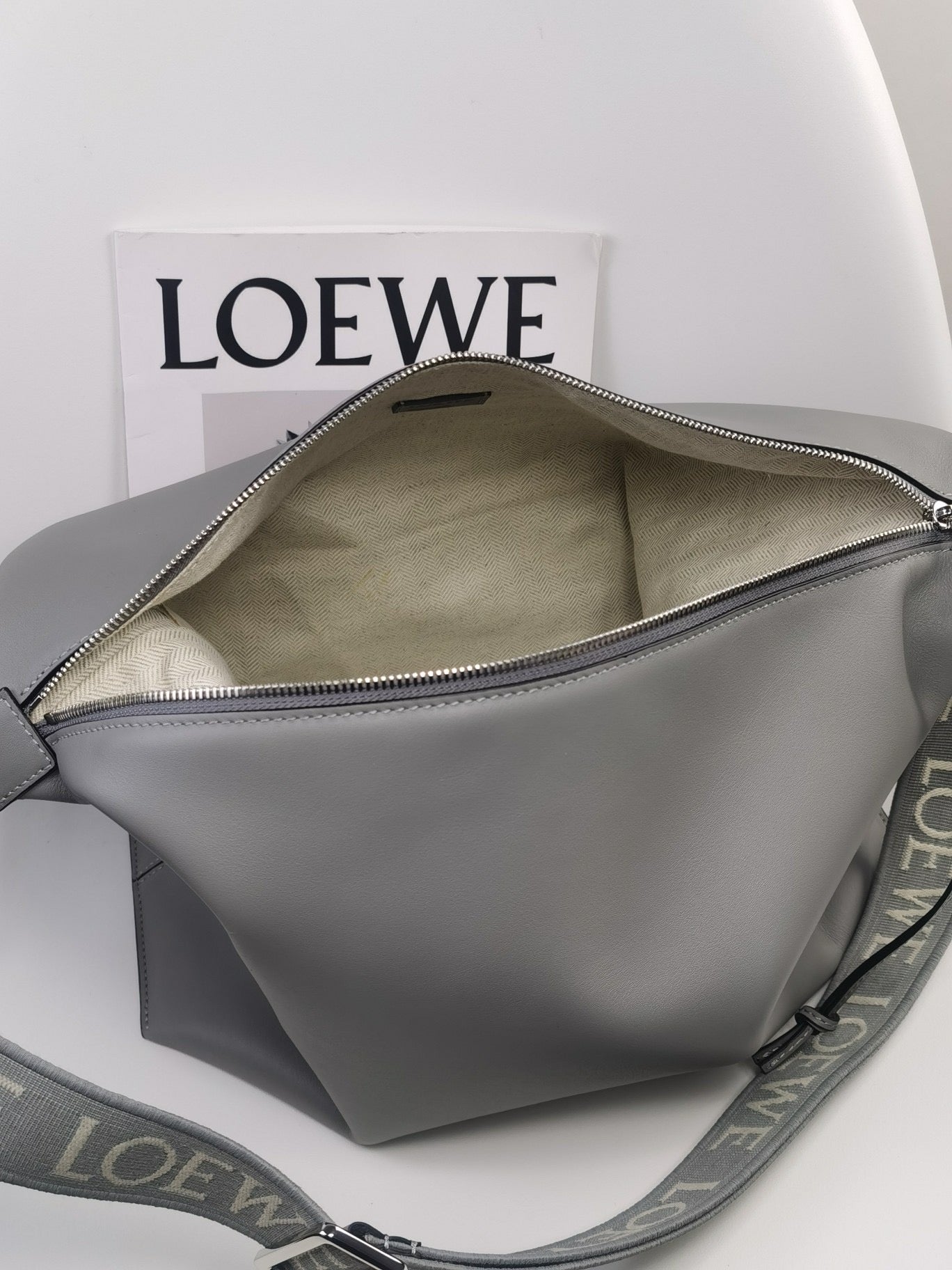 LW Messenger Bag
