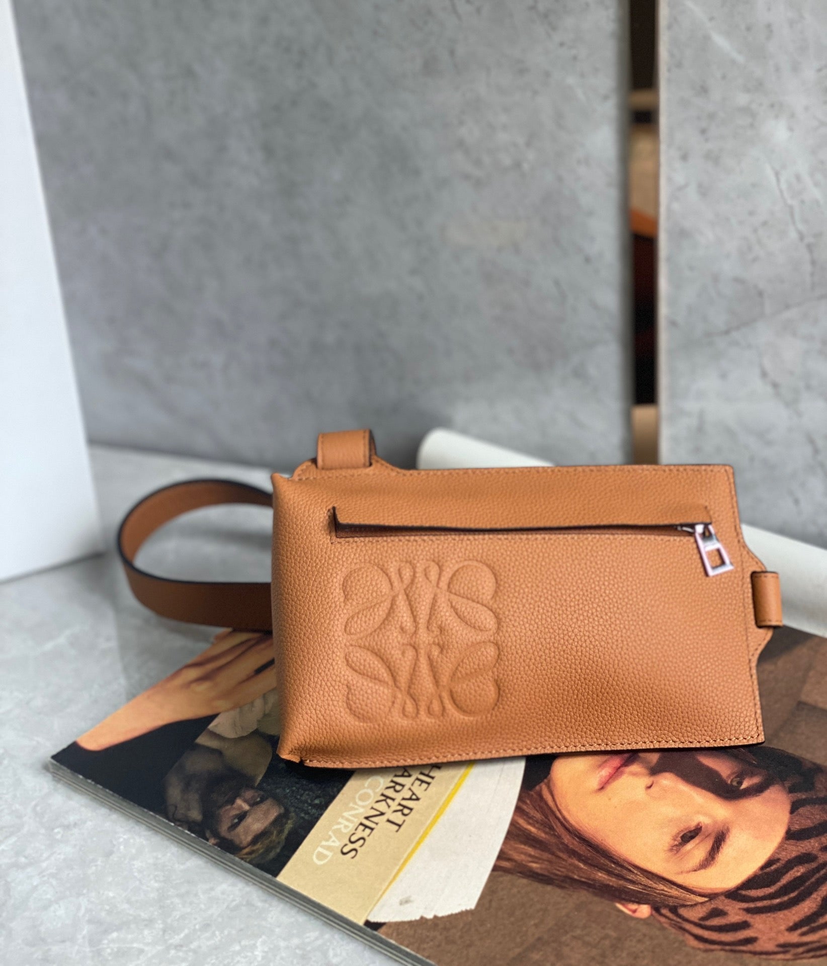 LW Sling Bag