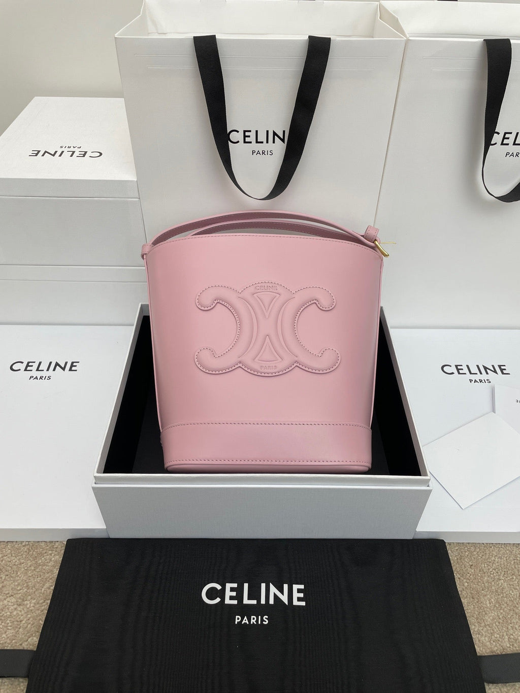 CE Triomphe Bucket