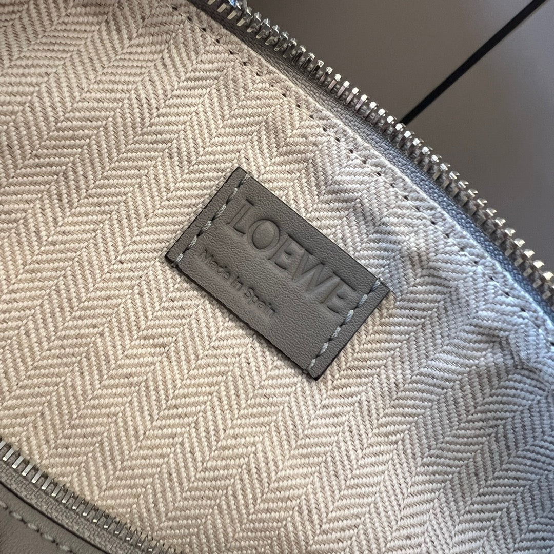 LW Messenger Bag