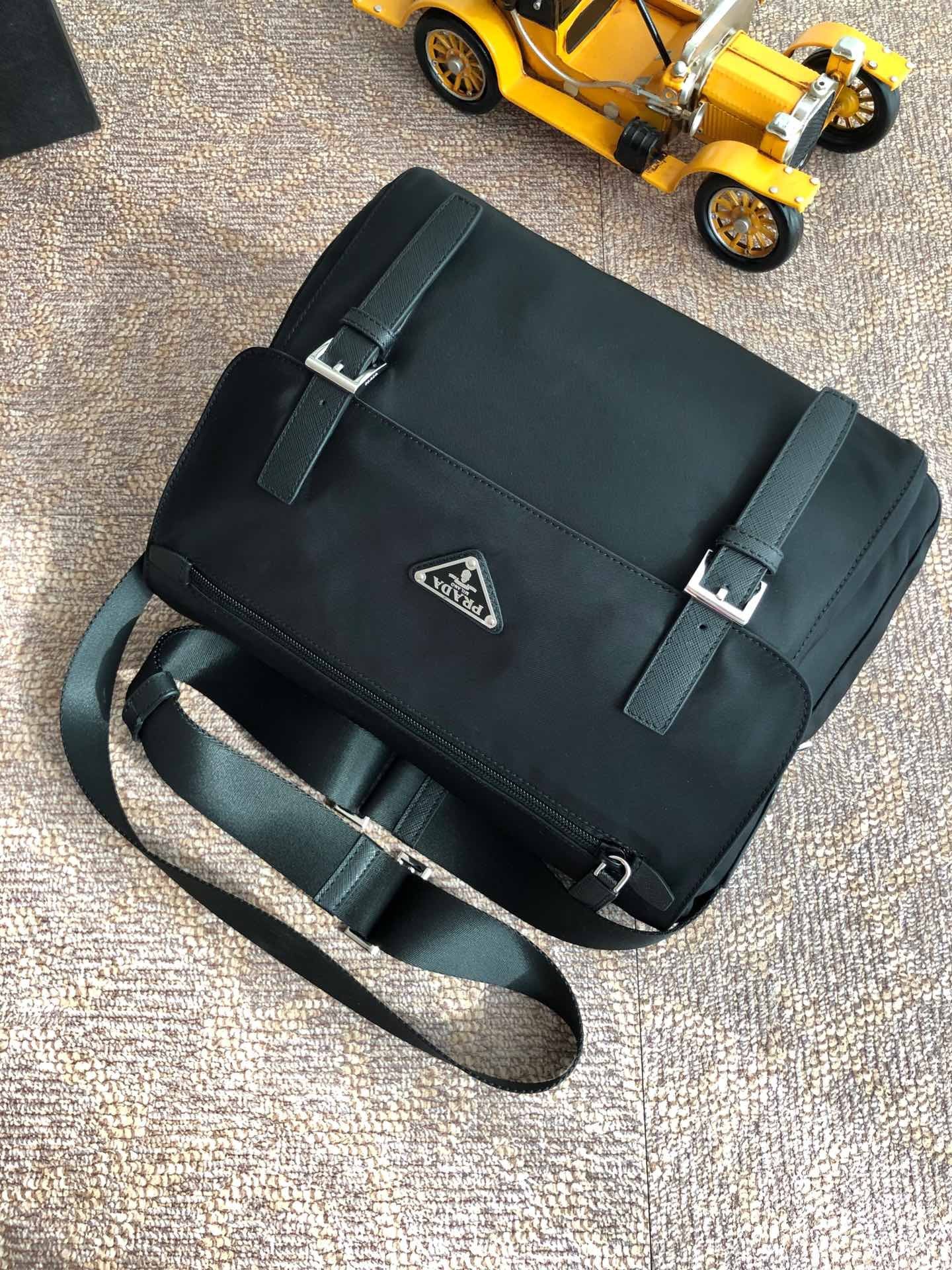PRD Messenger Bag