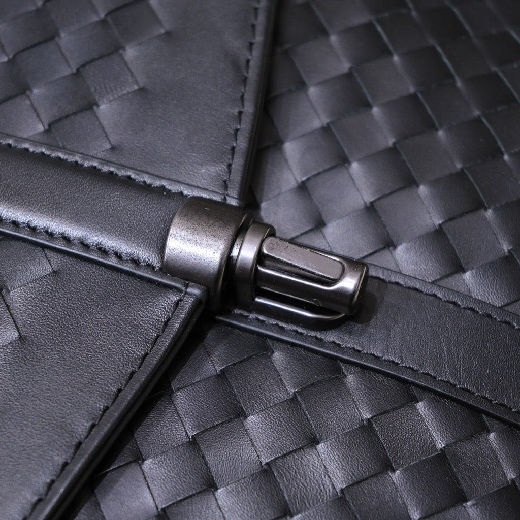 BTV Messenger Bag