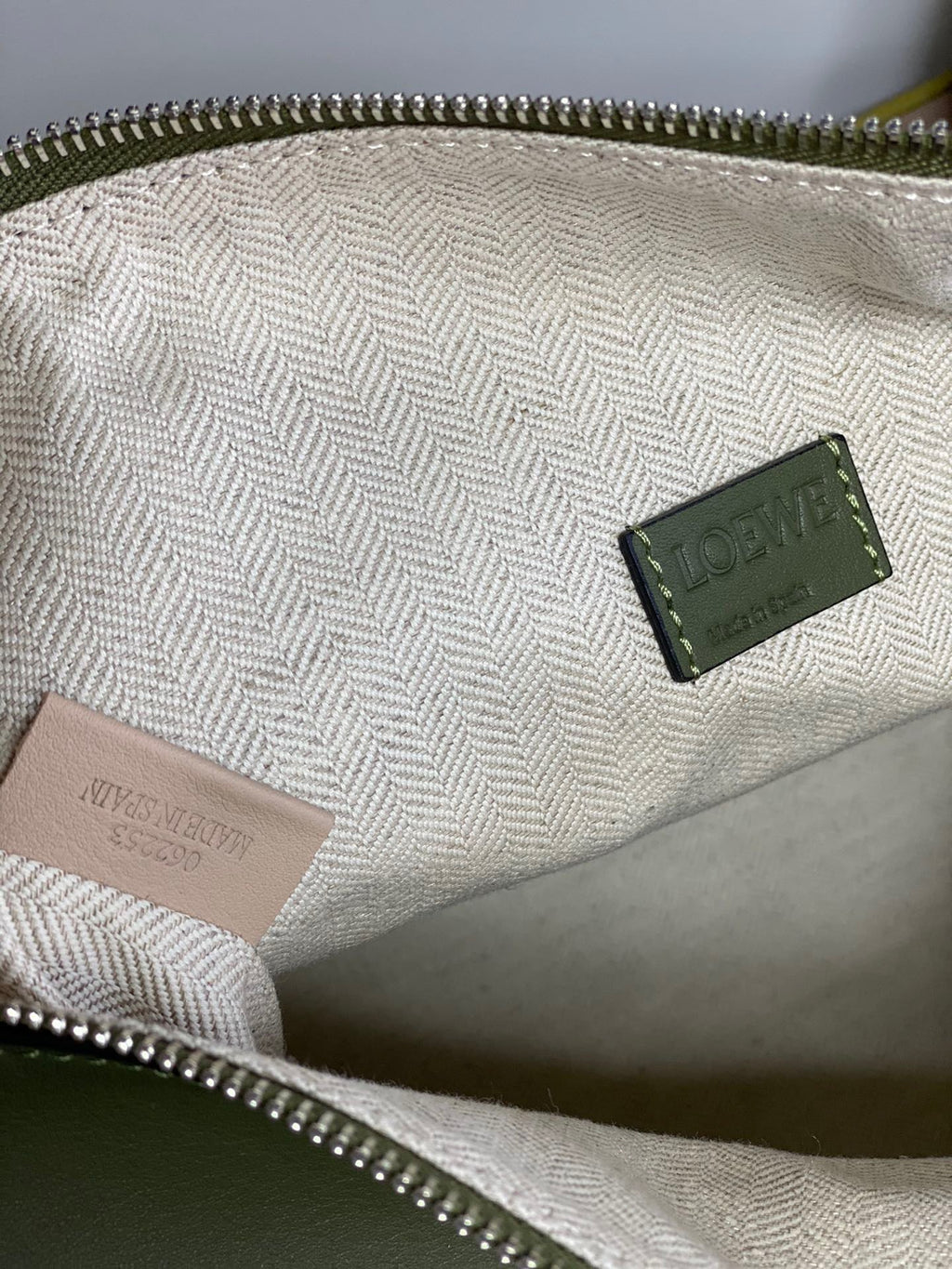 LW Messenger Bag