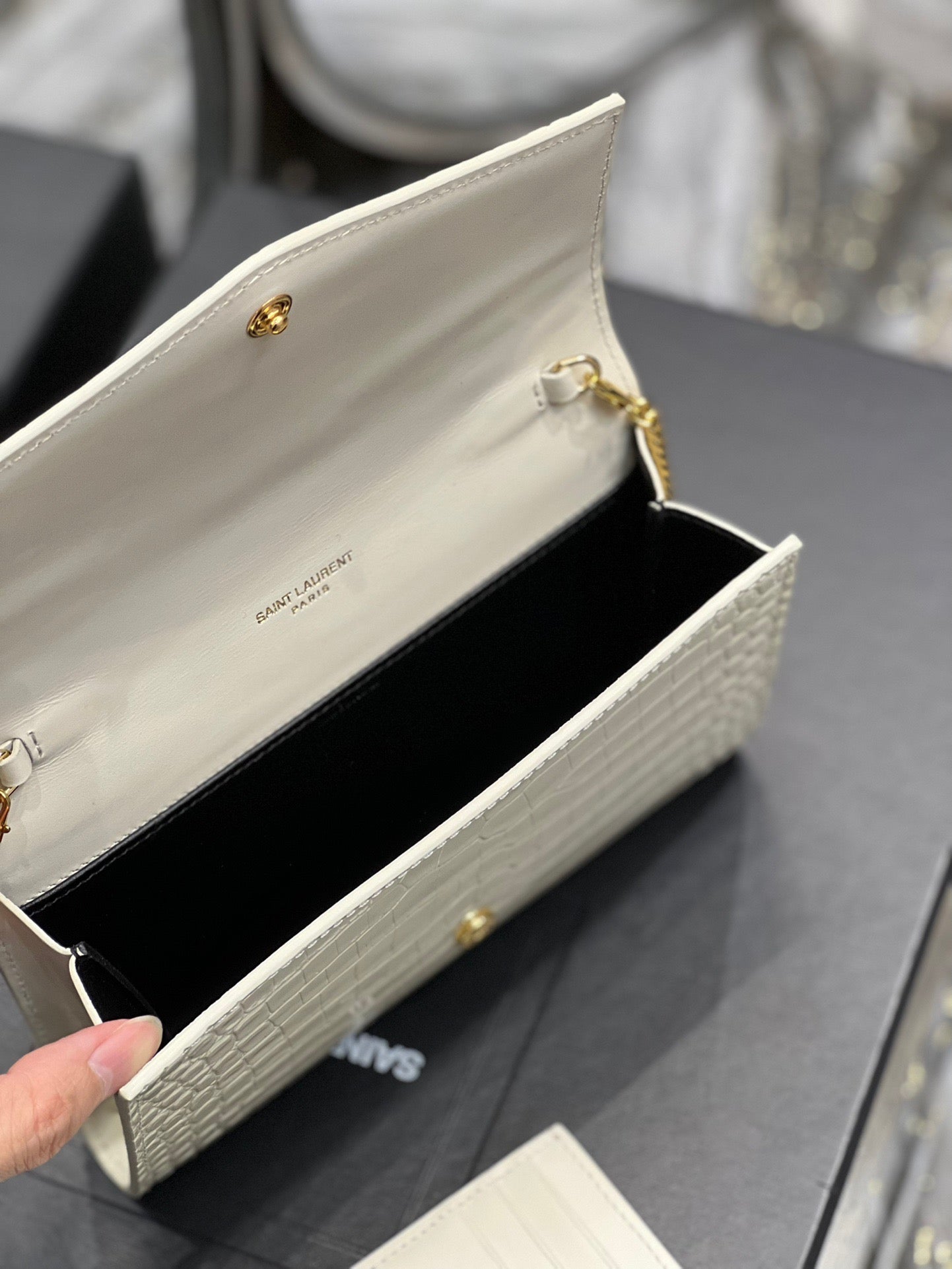 YVT Envelope