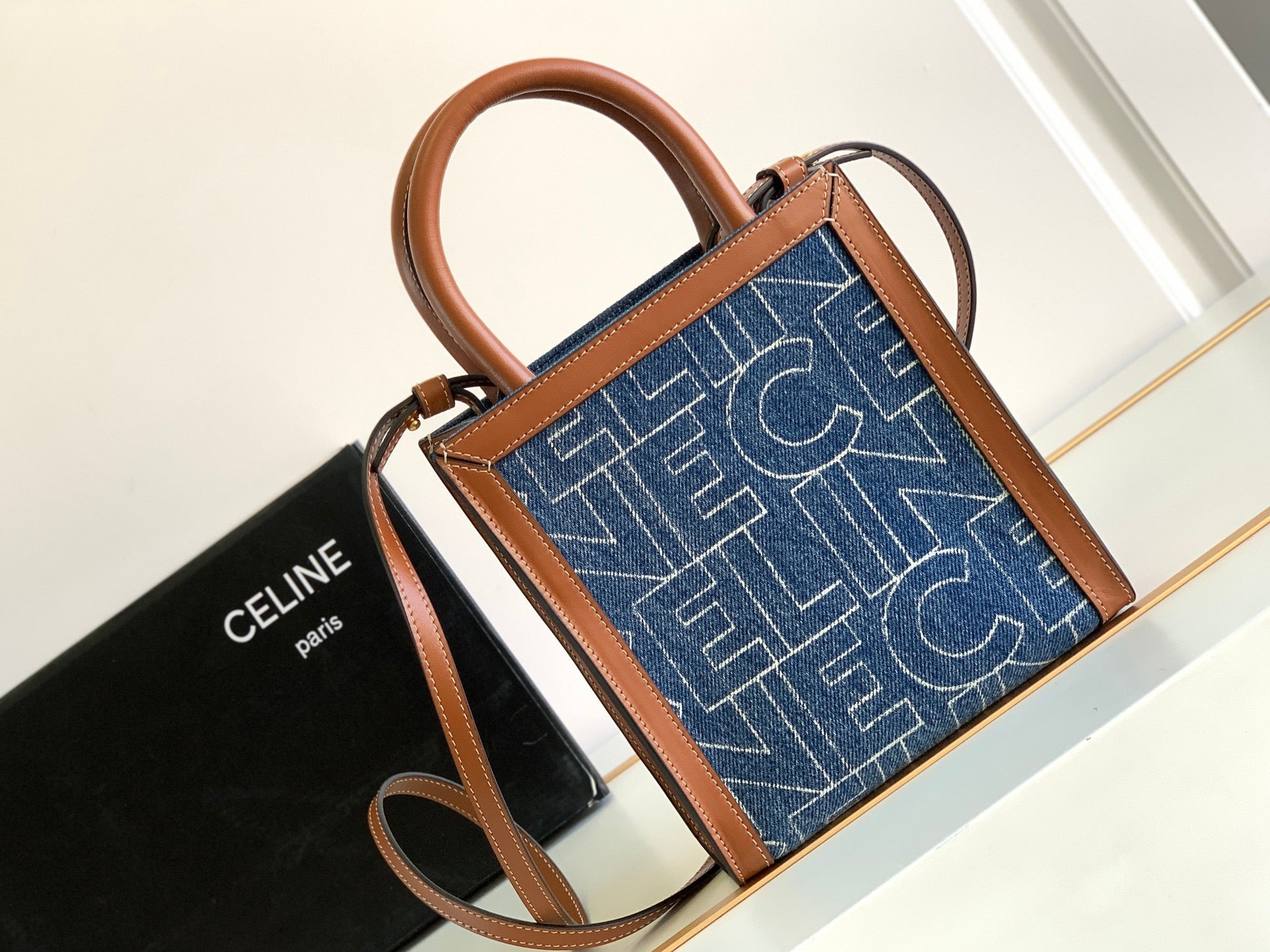 CE Tote