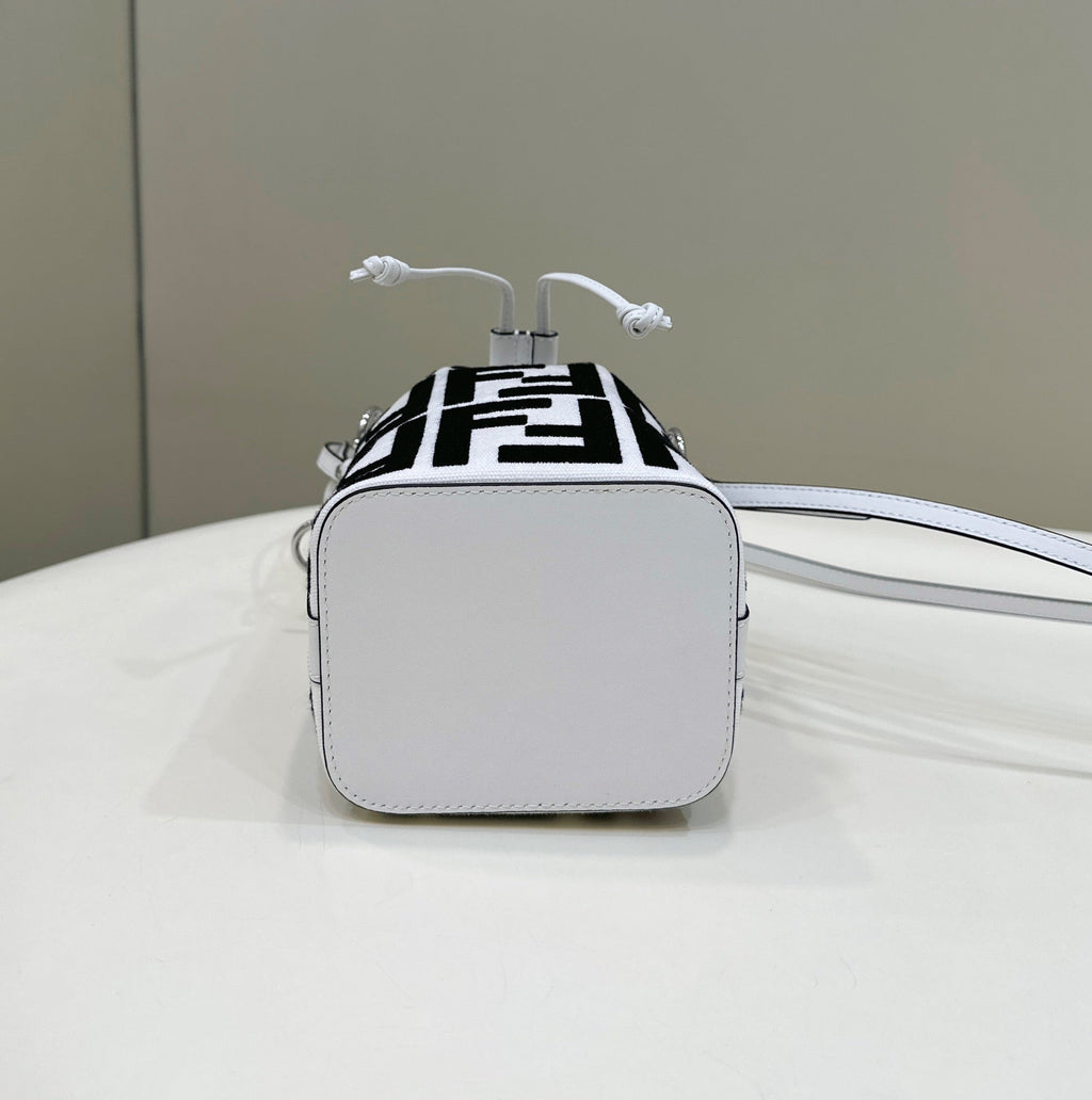FD Bucket