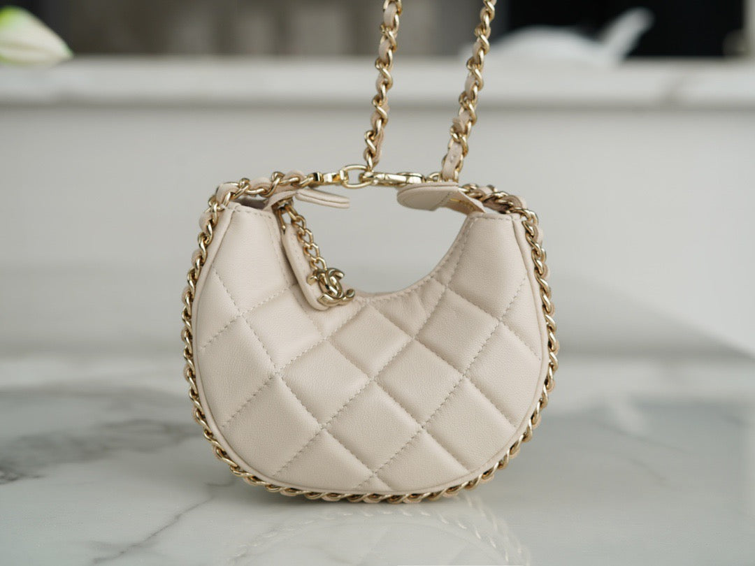 CNL 23p Hobo Bag