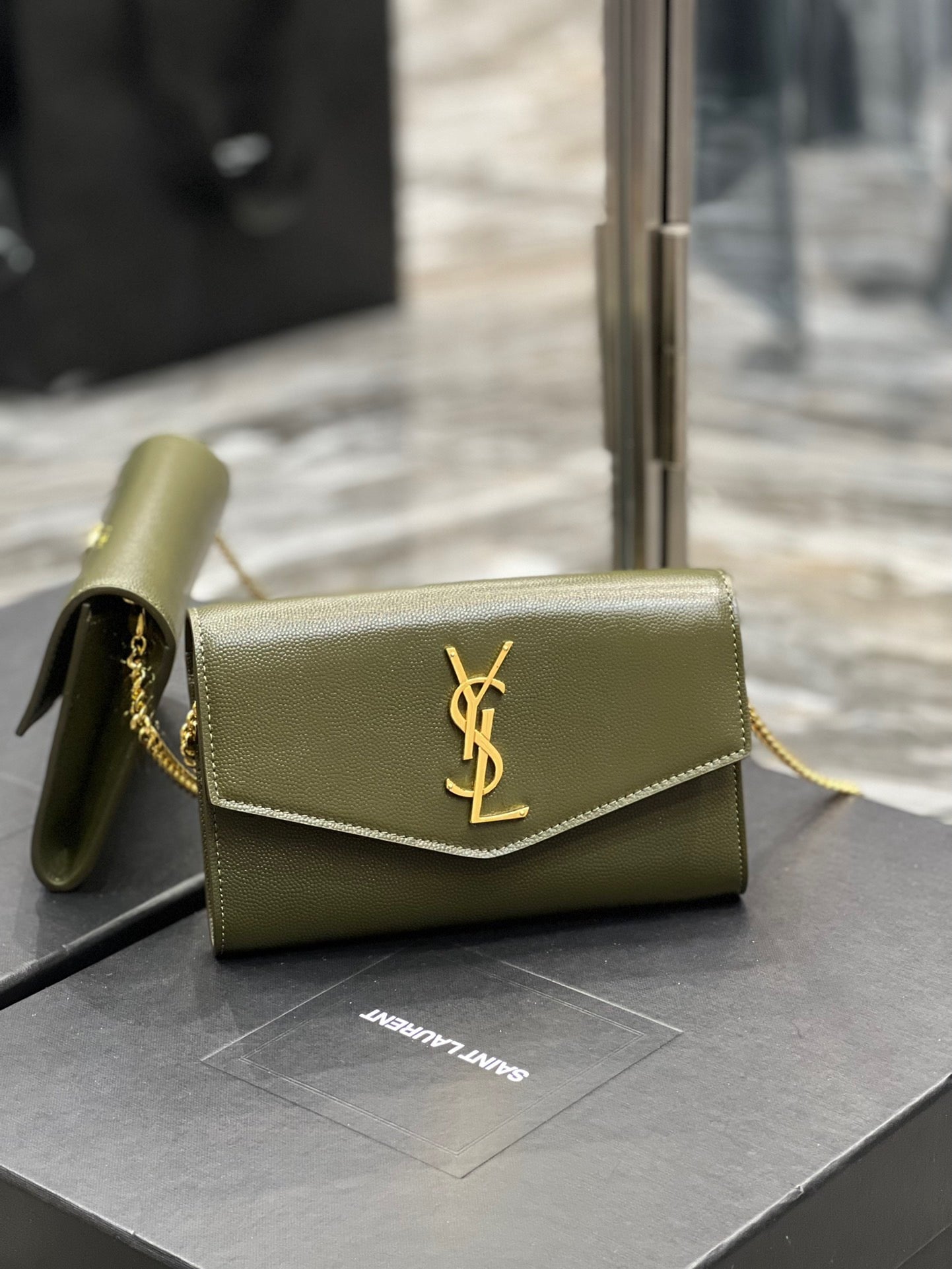 YVT Envelope