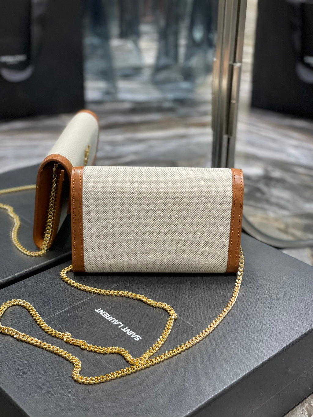 YVT Envelope