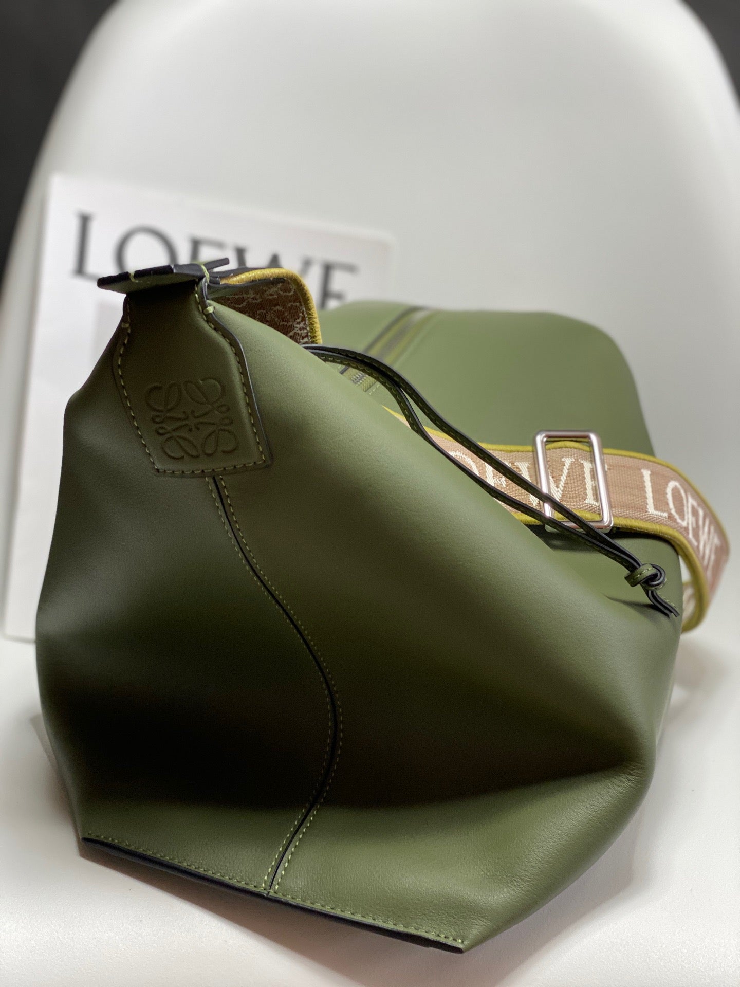 LW Messenger Bag