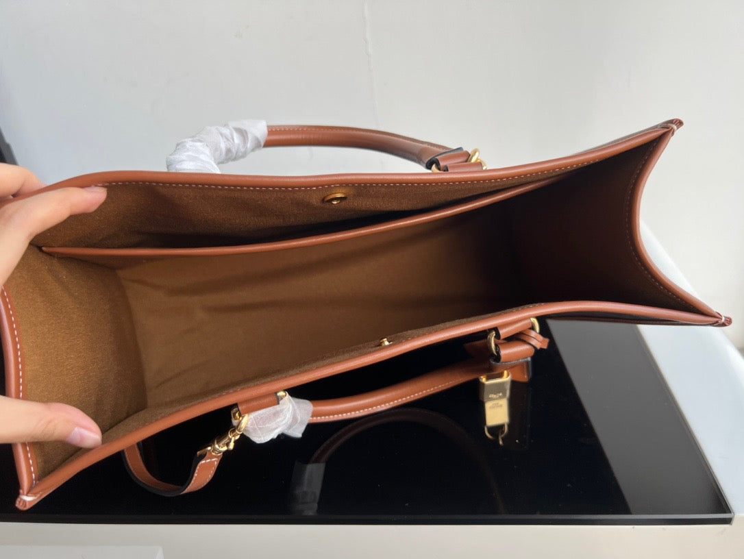 CE Cabas Tote