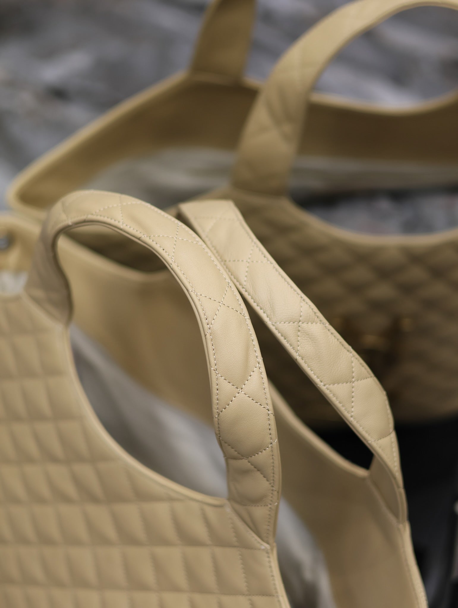 YVT Shopping Tote