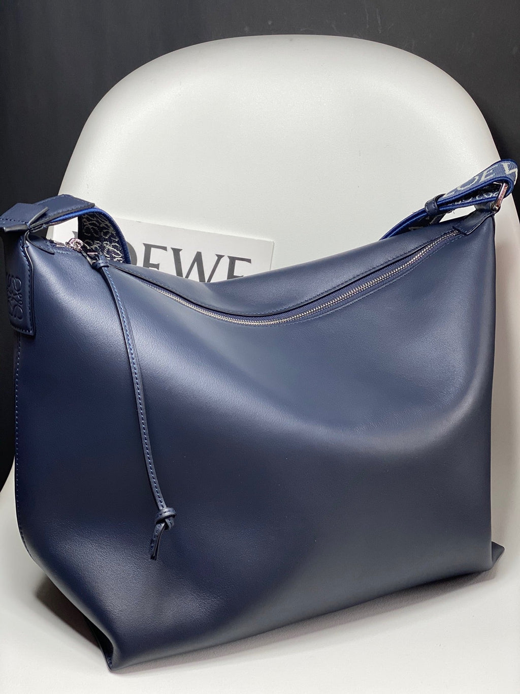 LW Messenger Bag