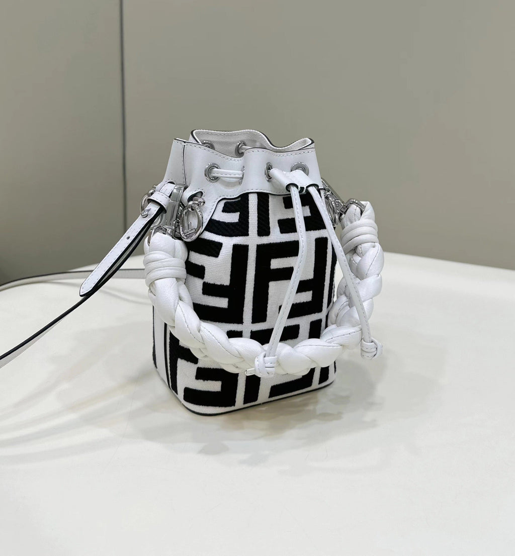 FD Bucket