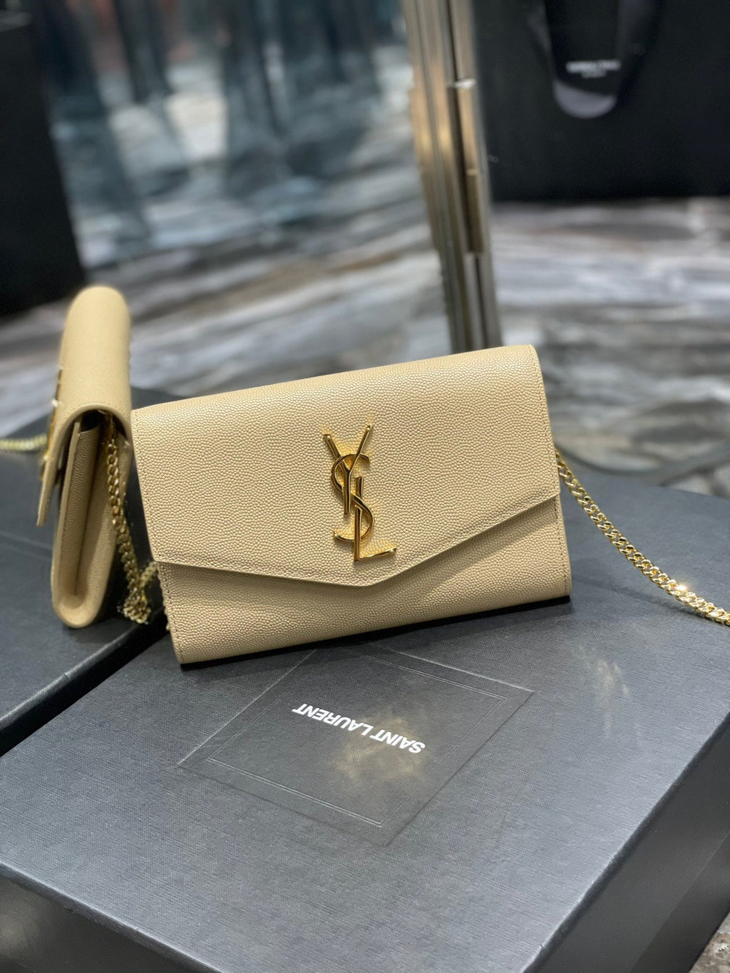YVT Envelope