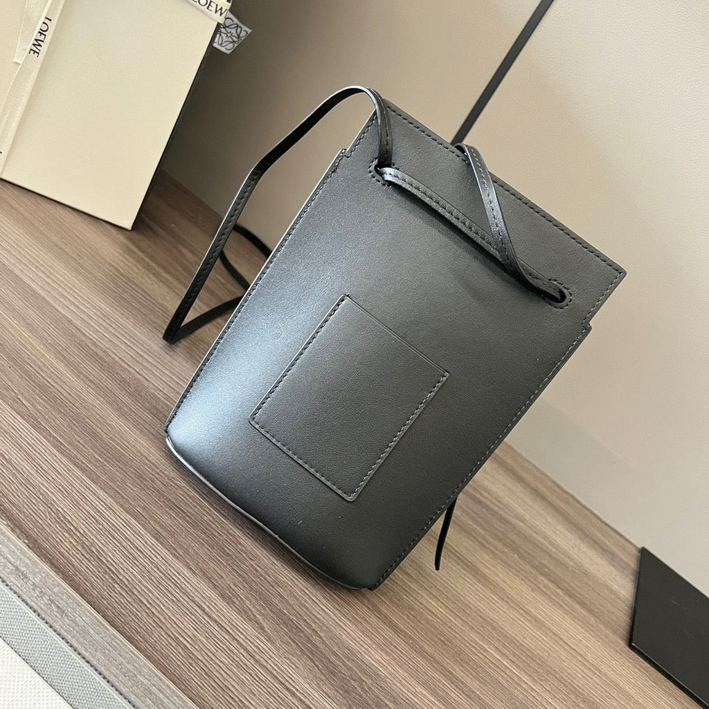 LW Sling Bag