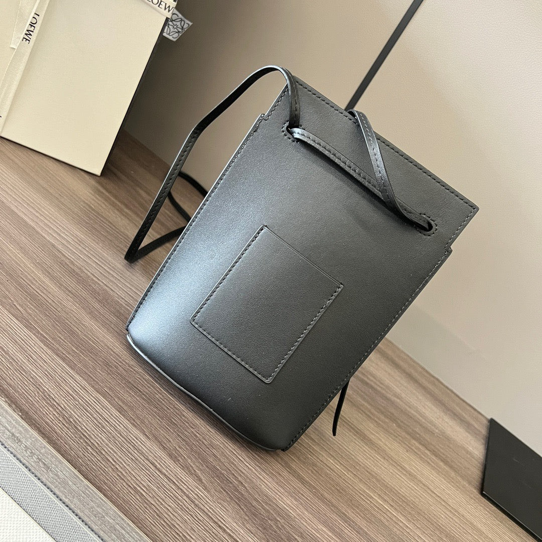 LW Sling Bag