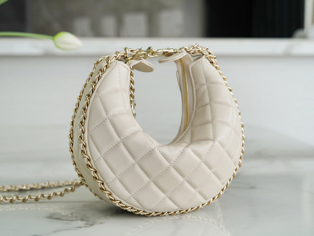 CNL 23p Hobo Bag