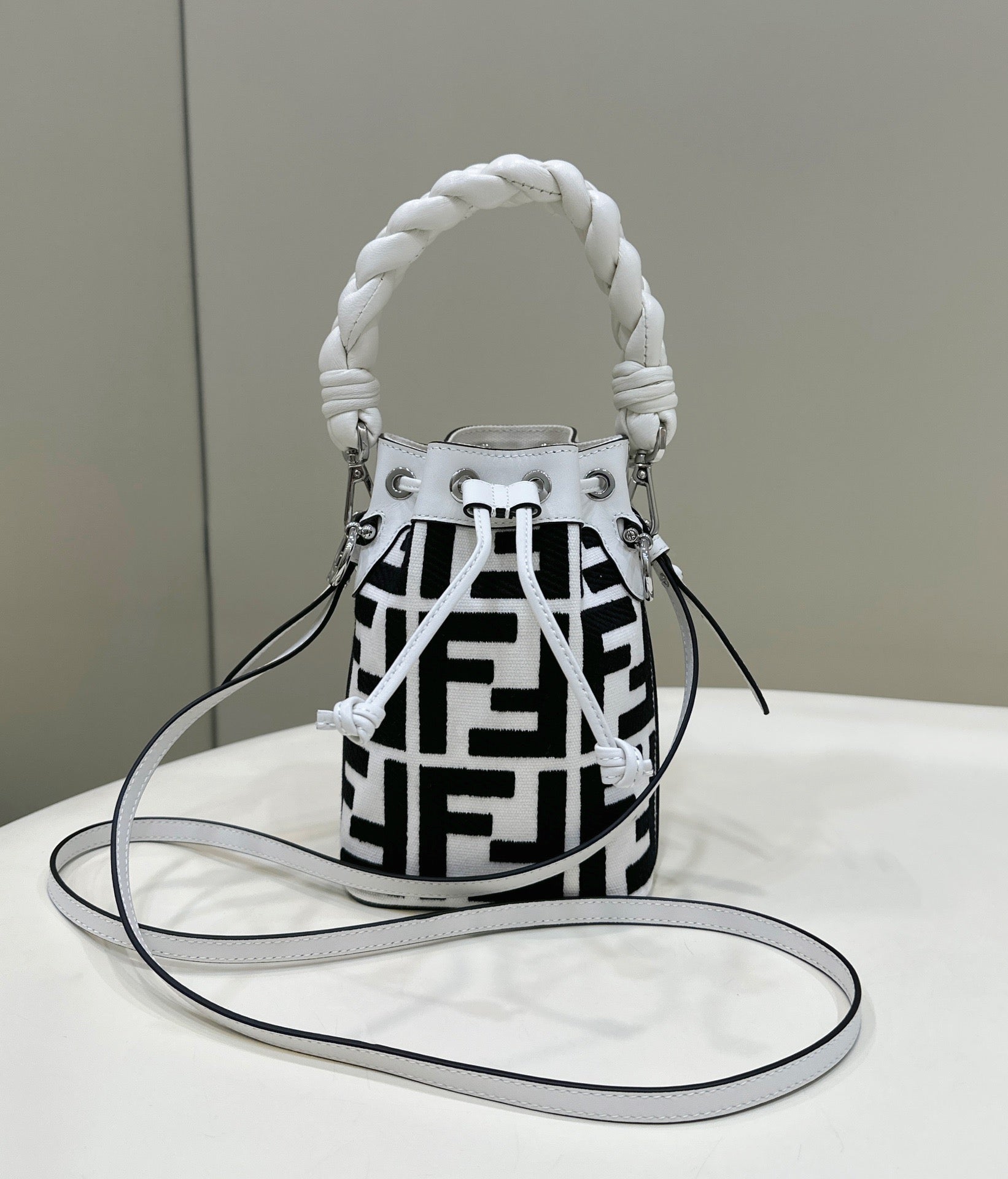 FD Bucket