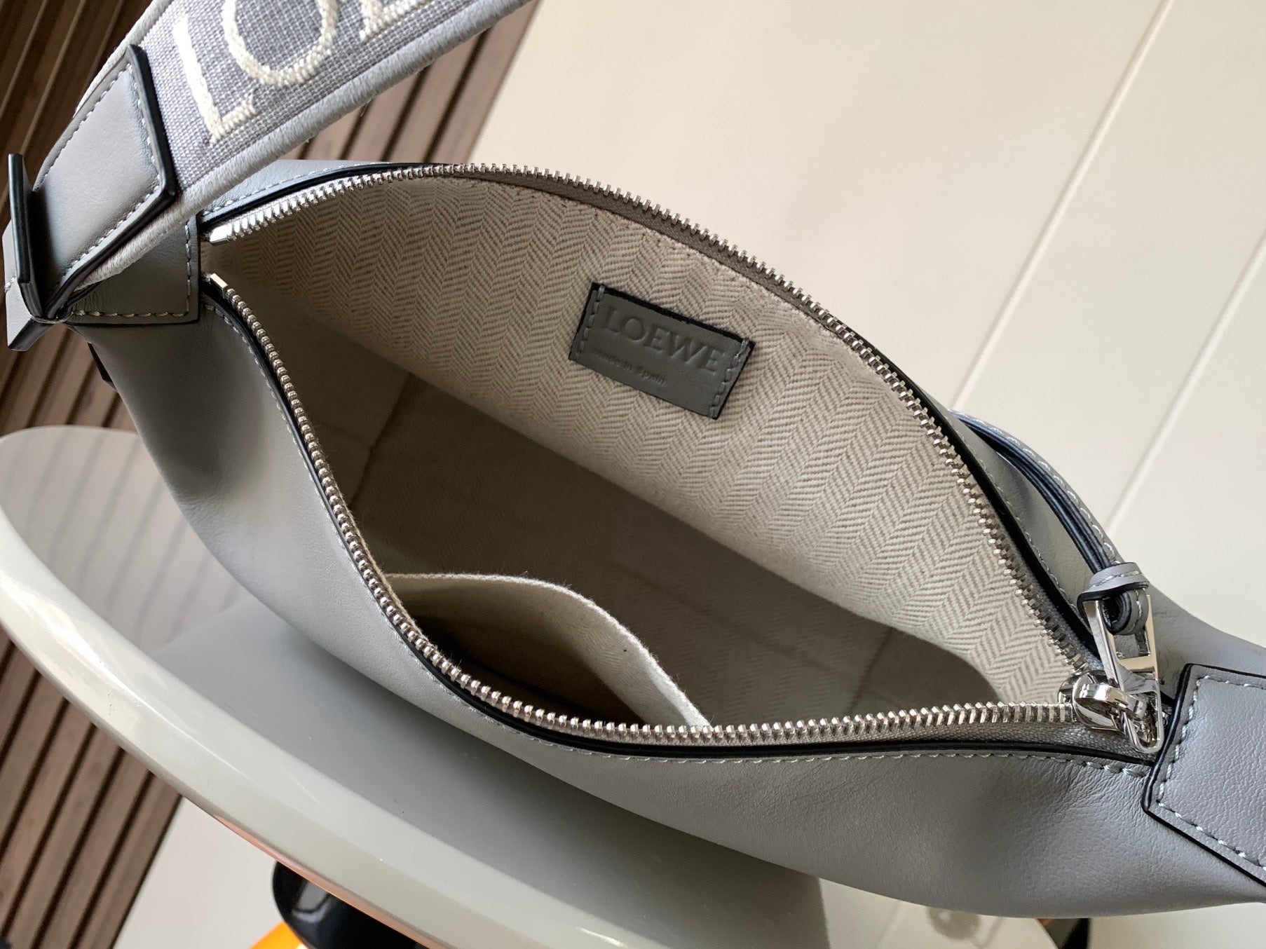 LW Messenger Bag