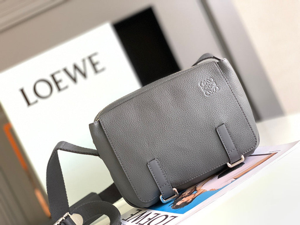 LW Messenger Bag