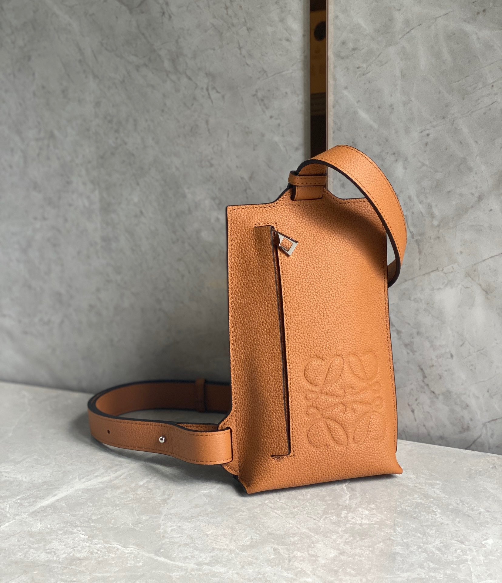 LW Sling Bag