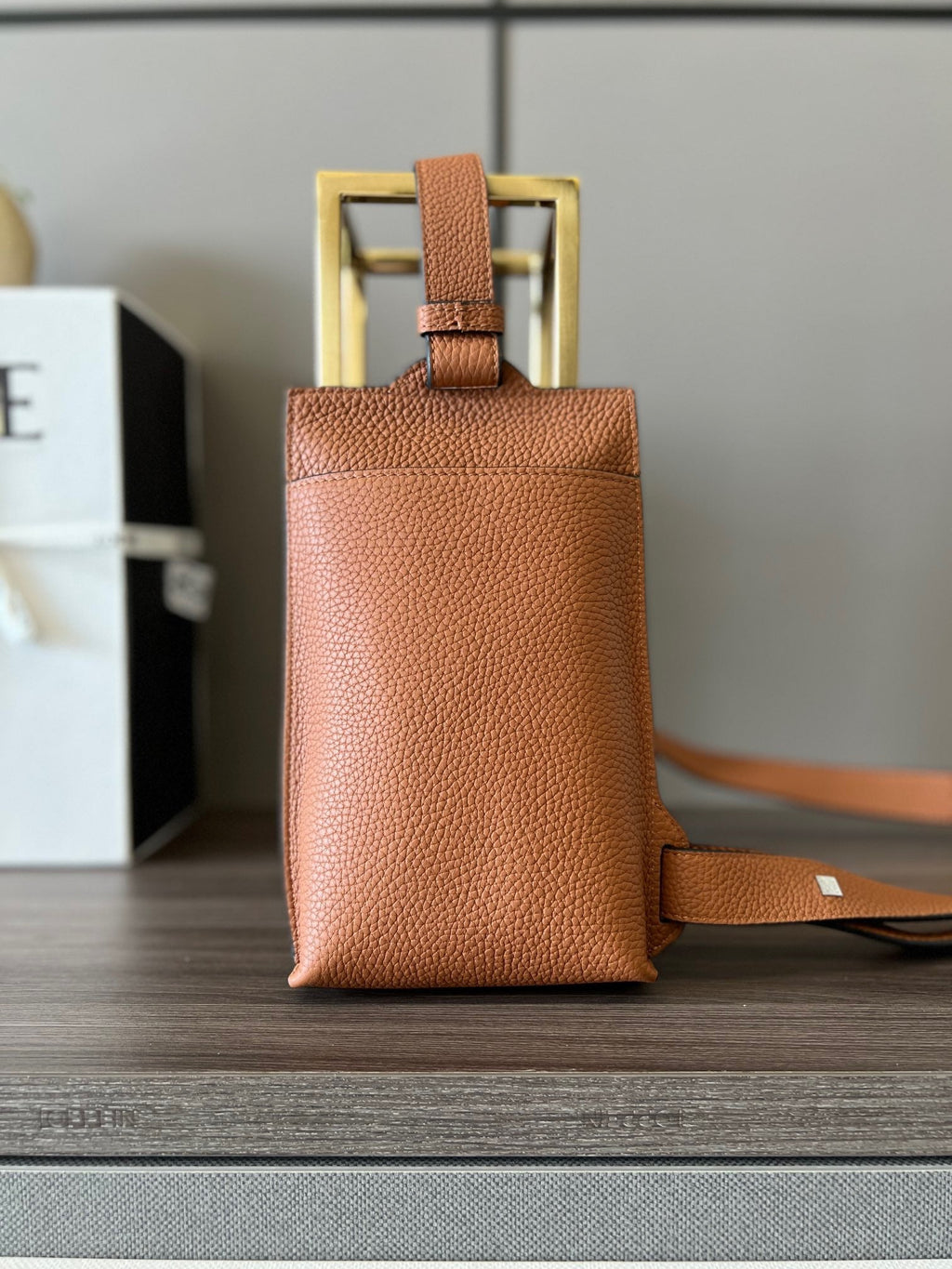 LW Sling Bag