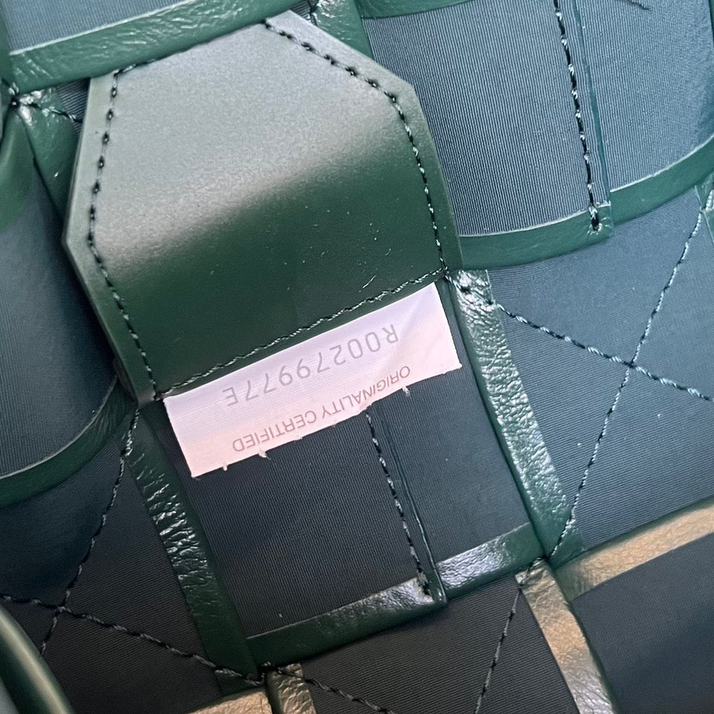 BTV Messenger Bag
