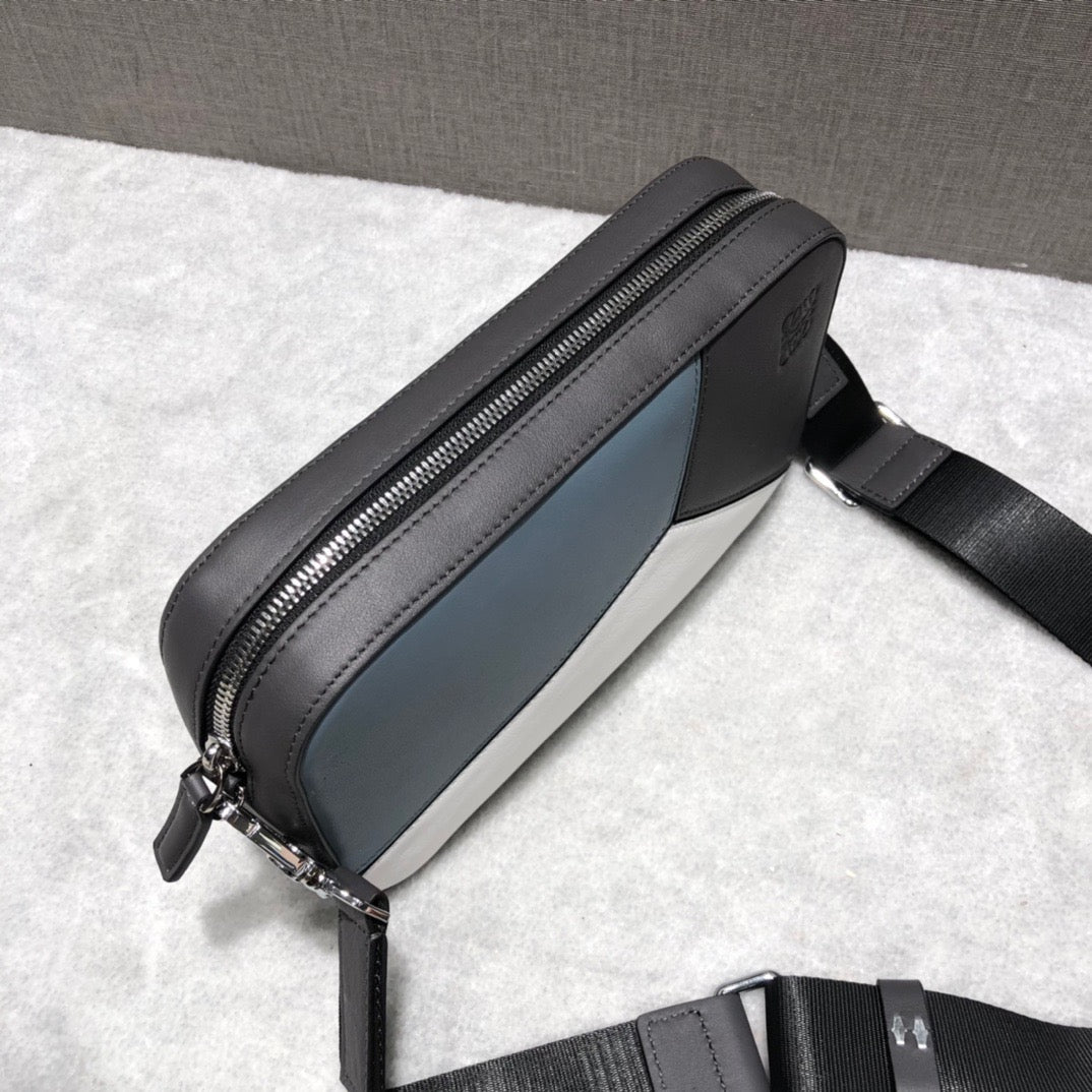 LW Messenger Bag