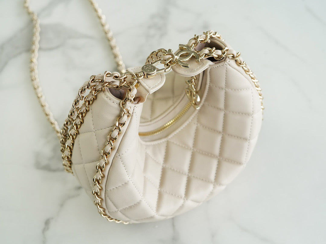 CNL 23p Hobo Bag