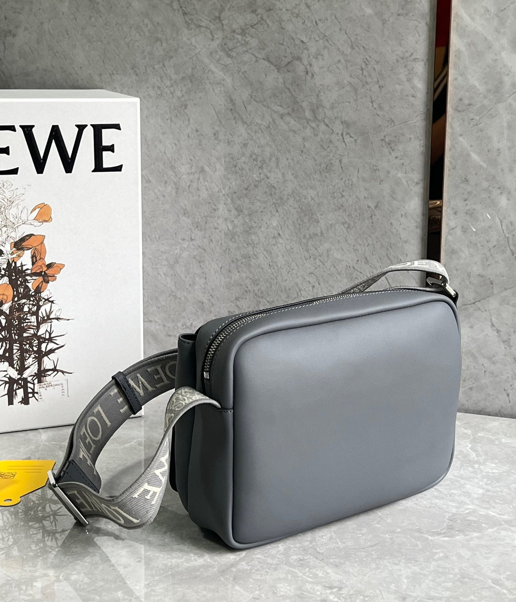 LW Messenger Bag