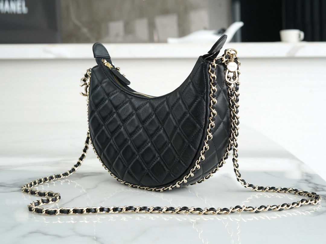 CNL 23p Hobo Bag