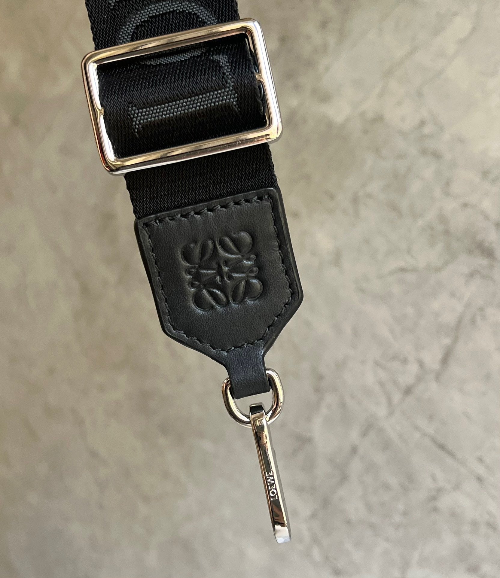 LW Messenger Bag