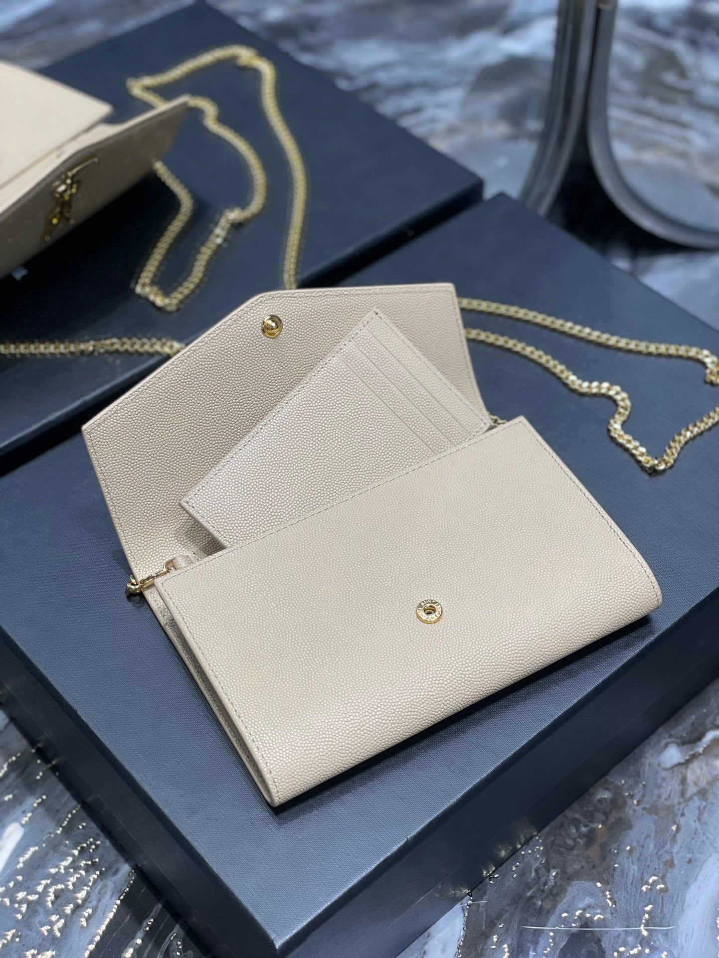 YVT Envelope