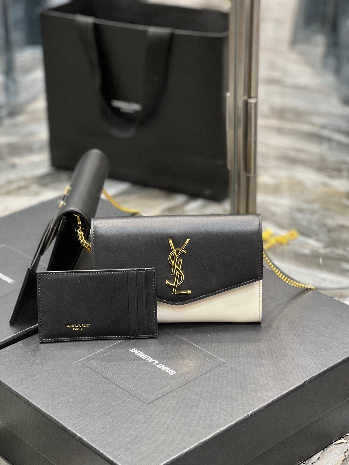 YVT Envelope